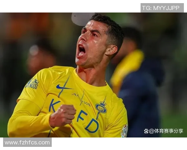 摆腿足球球星用坚持与激情诠释绿茵场上永不言败的传奇人生